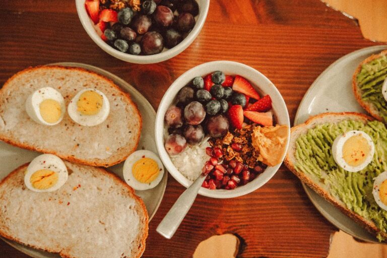 toddler breakfast ideas for picky eaters on a colorful plate